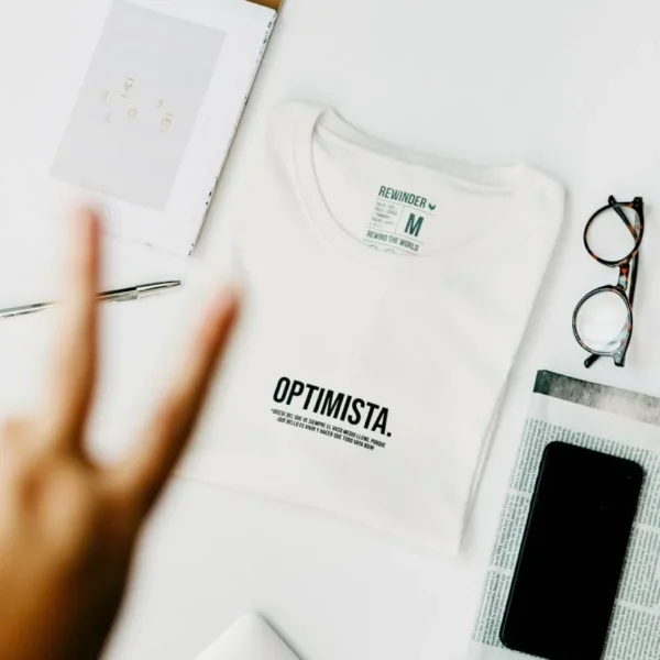 camiseta-optimista-optimized