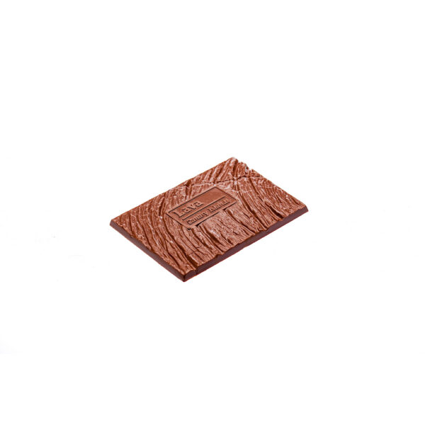 tableta-de-chocolate-leche-y-violetas
